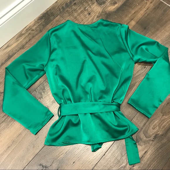 Gibson Long Sleeve Green Faux Wrap Tie Blouse XXSP - Picture 2 of 3